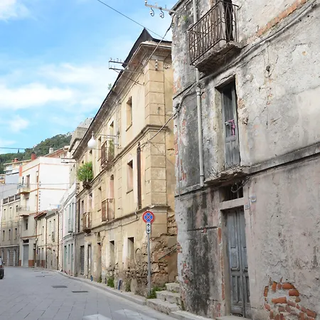 I Cinque Mori לינה וארוחת בוקר 3*